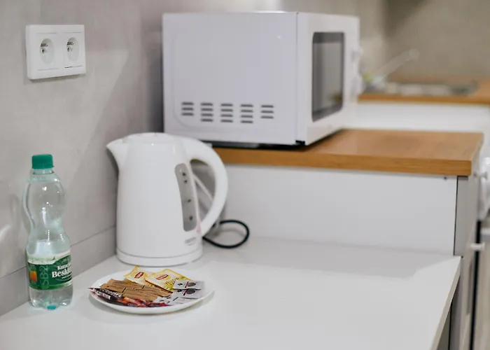 아파트 Madalinskiego Comfort By Bookinghost *