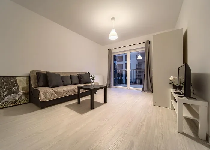 아파트 Madalinskiego Comfort By Bookinghost *