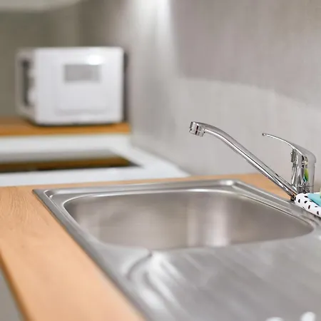 Madalinskiego Comfort By Bookinghost *